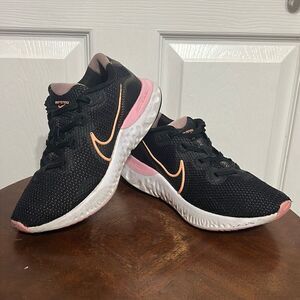 🔥 NIKE RENEW Women's Running Shoes Sz 6.5 - Black/Pink/Peach - Good Condition